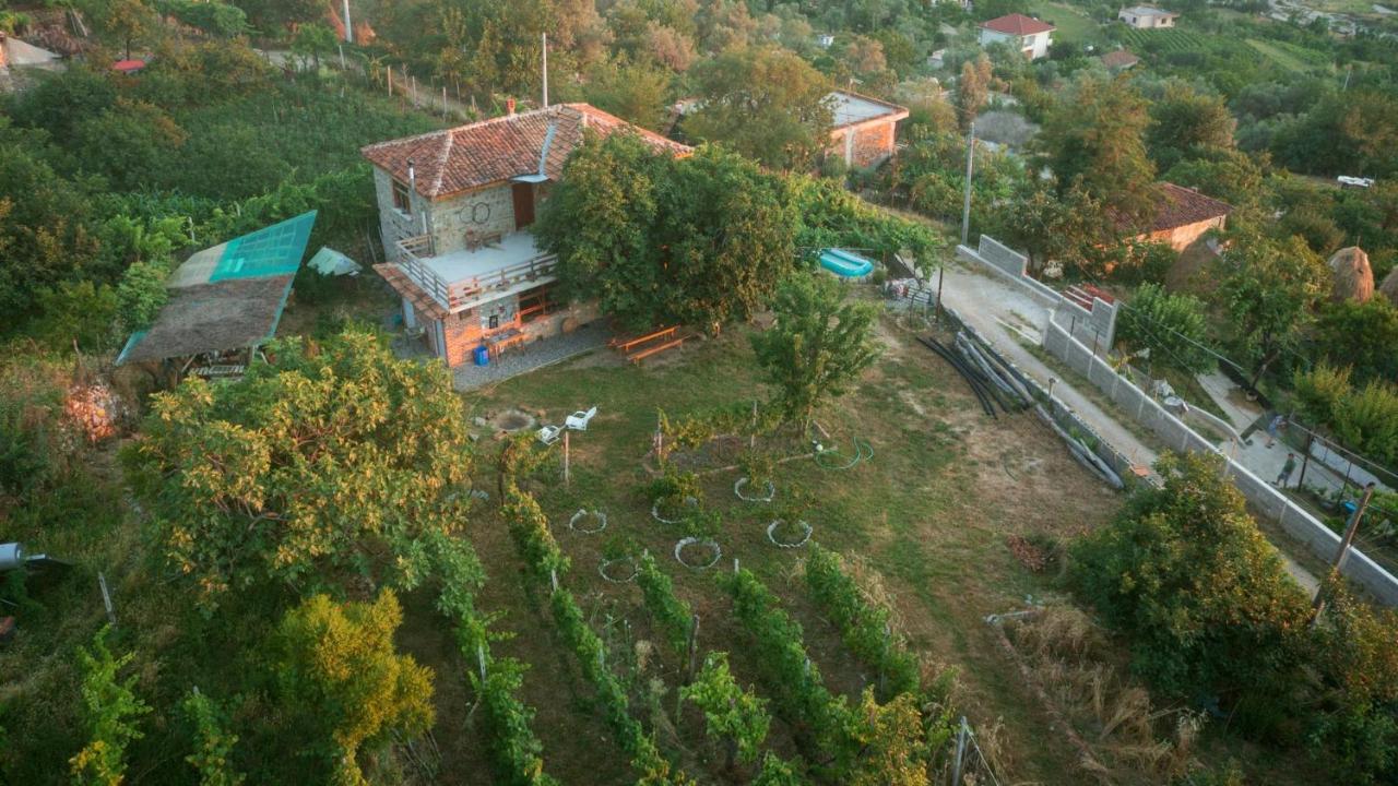 Pellumbas The House In The Village מראה חיצוני תמונה