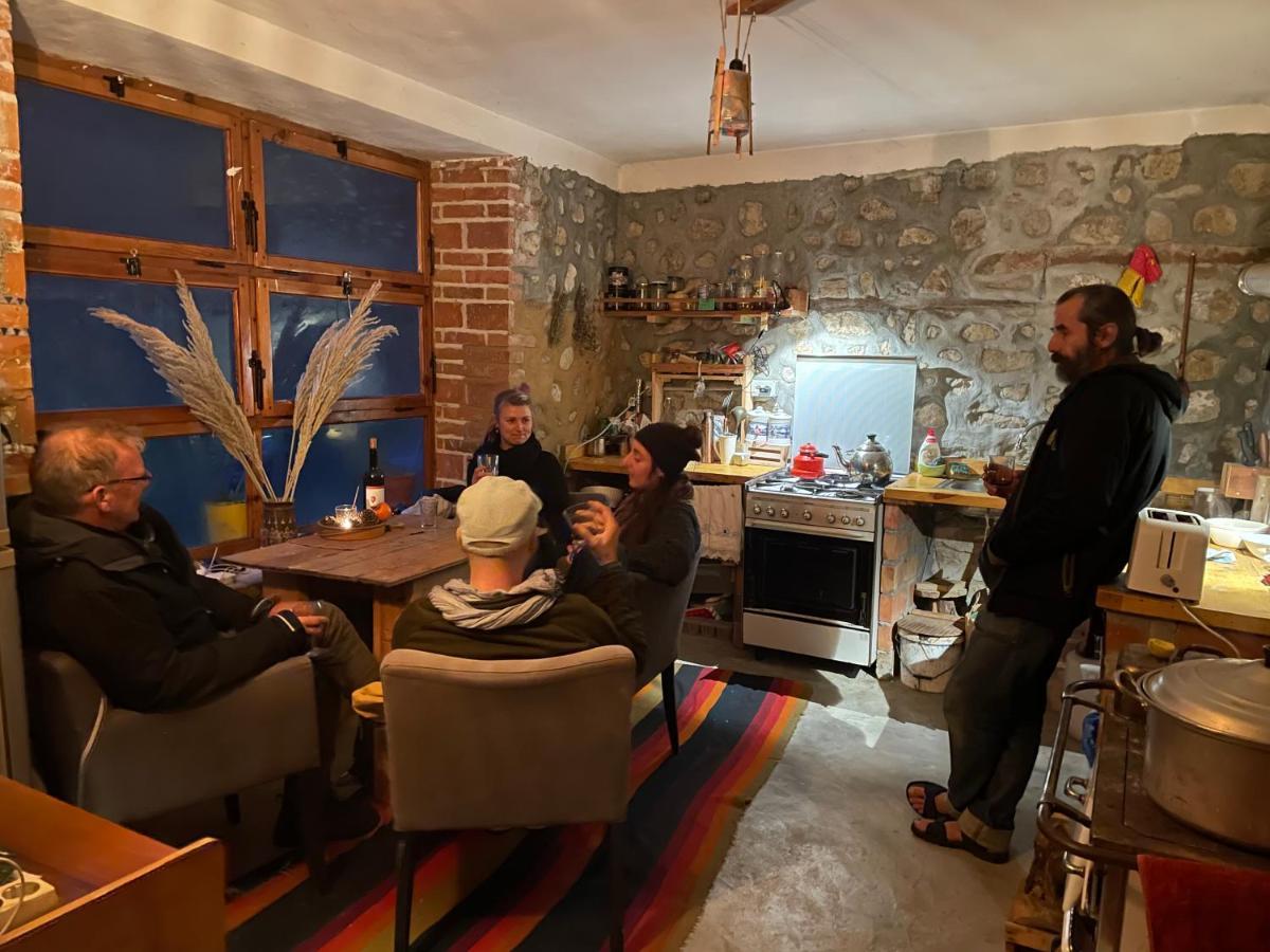 Pellumbas The House In The Village מראה חיצוני תמונה