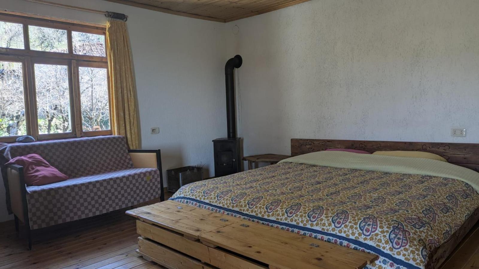 Pellumbas The House In The Village מראה חיצוני תמונה